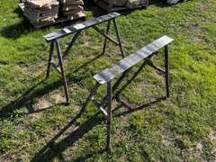 (2) 3' Metal Saw Horses