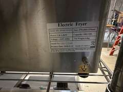 New - Never Used Commercial Electric Double Deep Fryer
