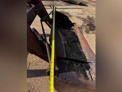 Hydraulic Loader Attachment w/ 7' Bucket