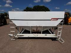 12' x 8' Willmar Road Runner 10 Grain Box