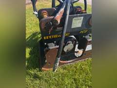 Huskie HV125V Compactor Attachment
