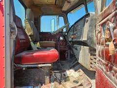 1985 Peterbilt Truck