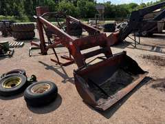 Hydraulic Loader Attachment w/ 7' Bucket