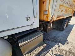 2004 Peterbilt 330 Dump Truck