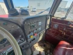 1985 Peterbilt Truck