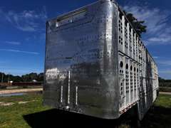2005 Wilson 53' Aluminum Livestock Trailer
