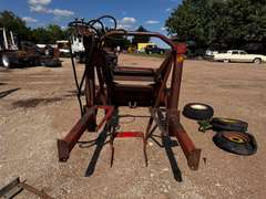 Hydraulic Loader Attachment w/ 7' Bucket