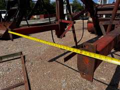 Hydraulic Loader Attachment w/ 7' Bucket