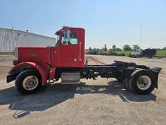 1985 Peterbilt Truck