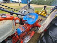 Ford 881 Select-O-Speed Tractor w/Blade