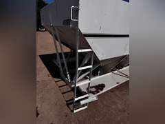 12' x 8' Willmar Road Runner 10 Grain Box