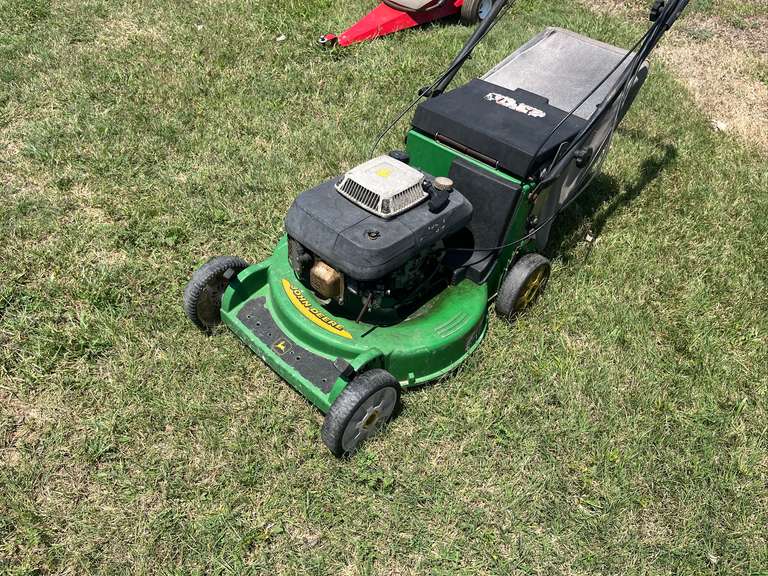 John Deere Push Mower