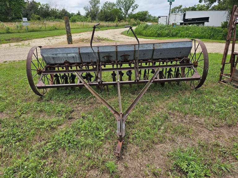 Metal Wheel Planter