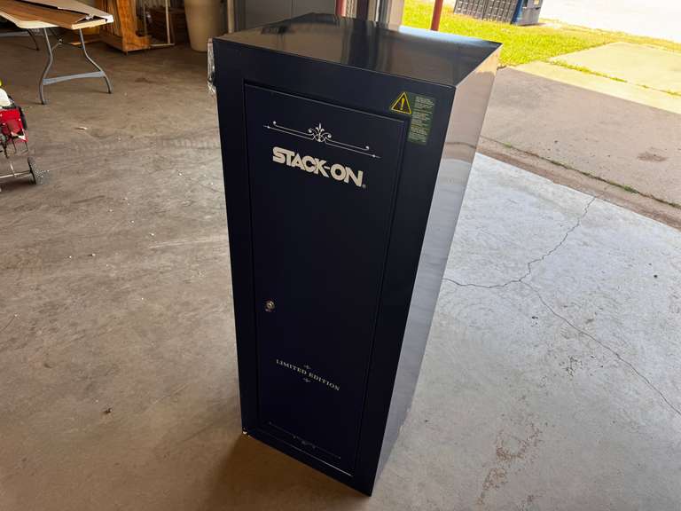 Stack-On 18 Gun Security Cabinet