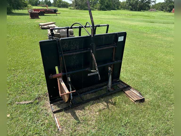 Calf Cradle