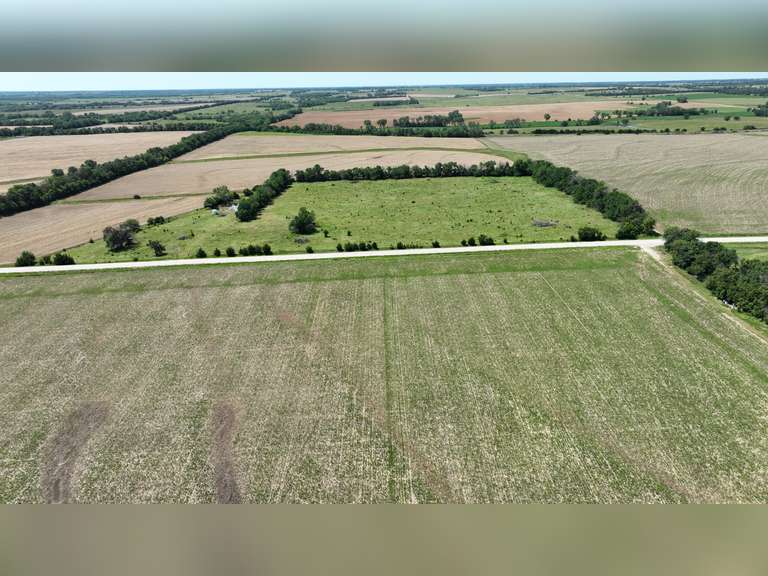 Tract 1: 15.4± Acres