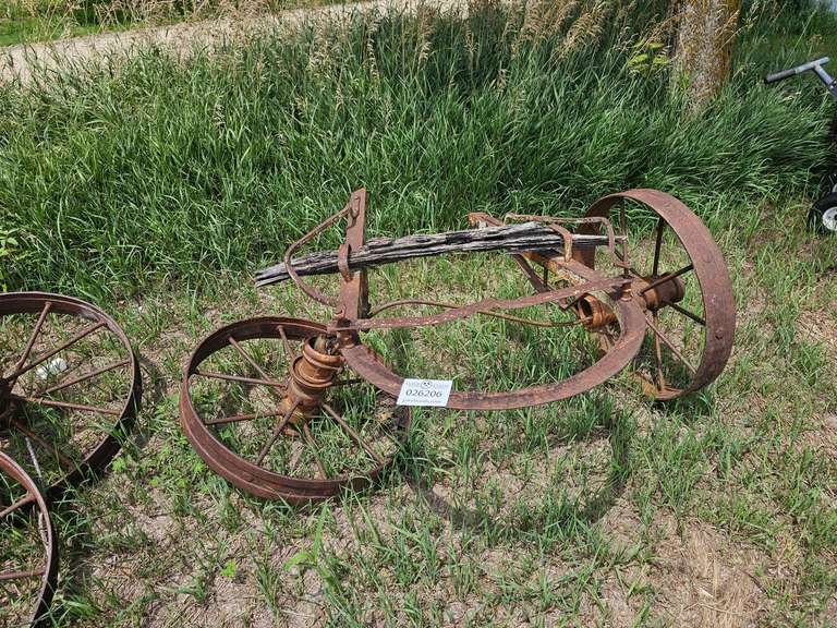 (4) Antique Metal Wheels