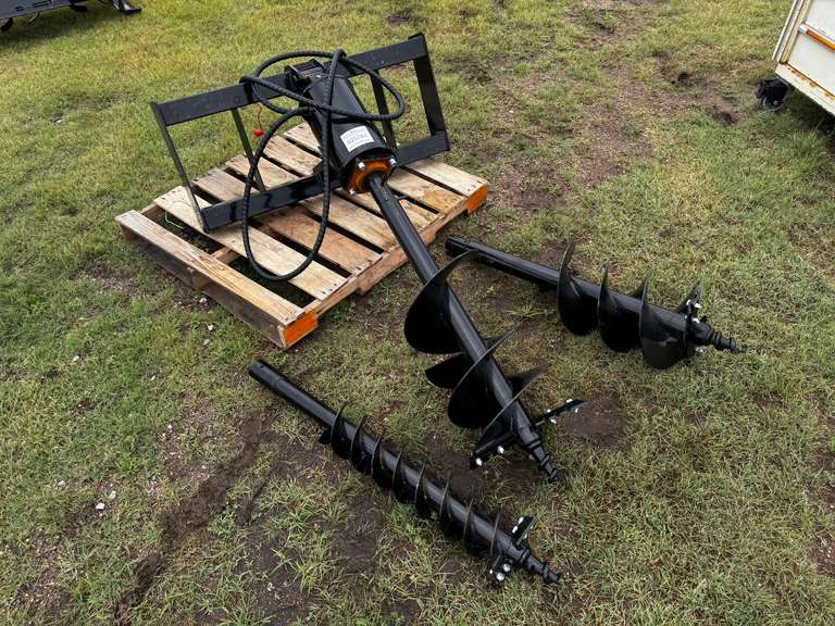 Mower King Post-Hole Digger w/ 3 Bits