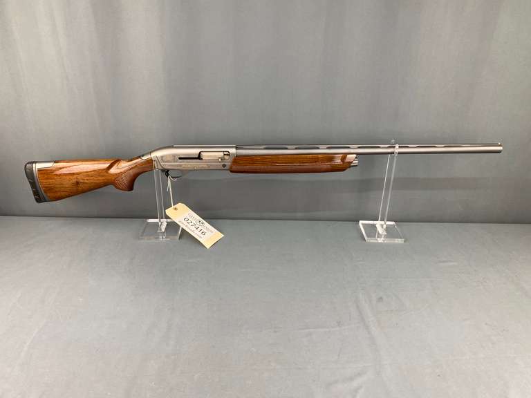 Winchester Super X3 12ga Semi-Auto Shotgun w/hard case #2010DU0700