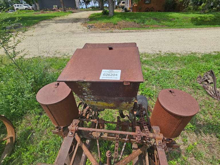 2-Row Planter