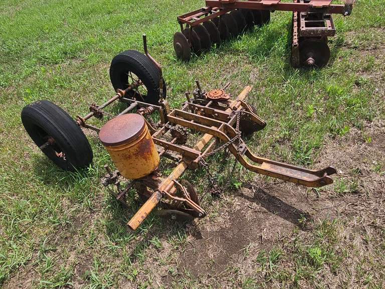 2-Row Planter