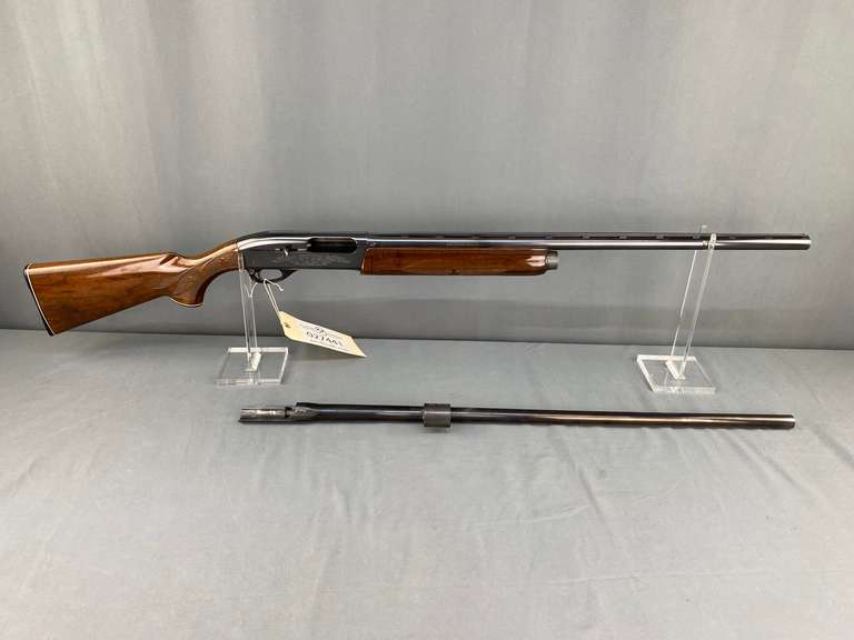 Remington 1100 12ga Semi-Auto Shotgun w/Extra Barrel, Soft Case & Box #N824217V