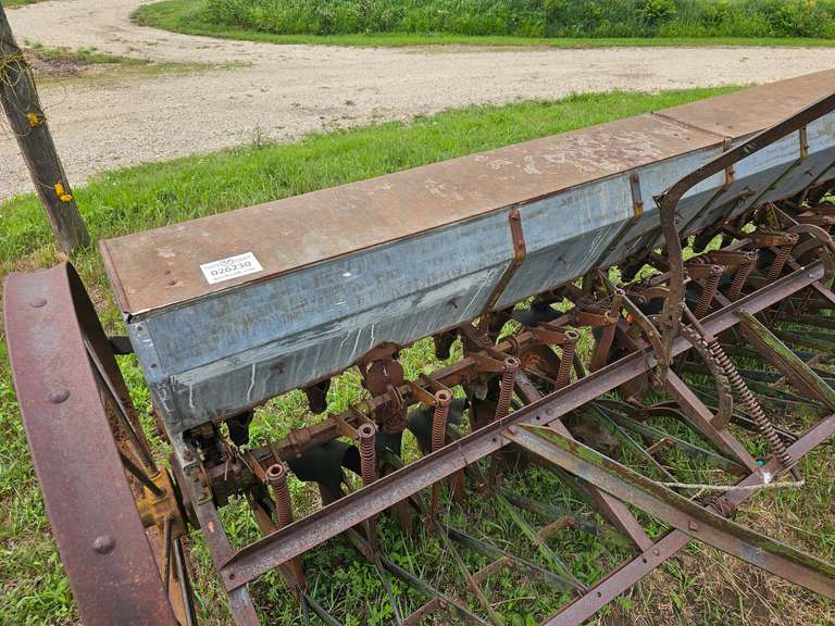 Metal Wheel Planter