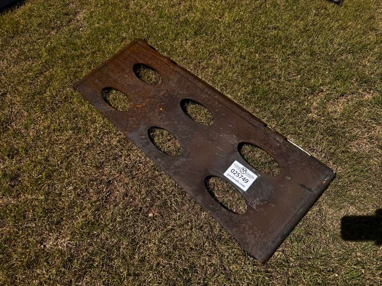 Universal Skid Steer Hitch Plate