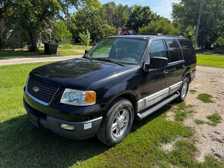 2003 Ford Expedition XLT SUV