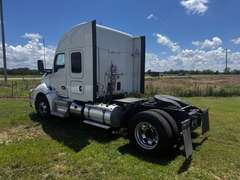 2018 Kenworth T680 Semi Truck