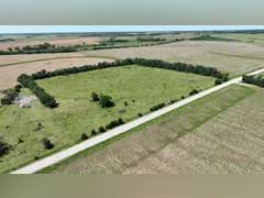 Tract 1: 15.4± Acres