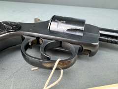 H&R 732 32S&W Revolver #AH36287 w/1 box Ammunition