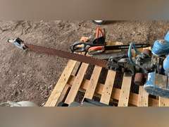 Titan Chain Saw & Electric Chain Saw