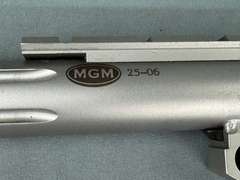 Thompson Center Encore Pro Hunter 500S&W Single Rifle w/(2) extra Barrels and ForeEnd #581476