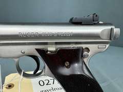 Ruger Mark II Target 22LR Semi-Auto Pistol w/hard case #221-41447