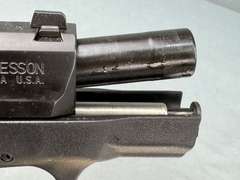 Smith & Wesson M&P 9 Shield 9mm Semi-Auto Pistol w/box #HPP9640
