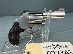 Smith & Wesson 60-15 357Mag Revolver w/hard case #CNV1078