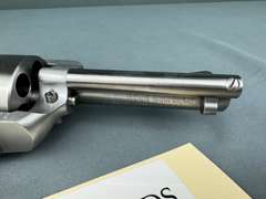 Ruger 818 New Model Super Blackhawk 44Mag Revolver w/hard case #87-98782