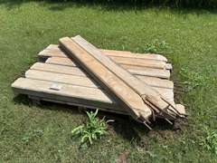(8) Concrete Posts