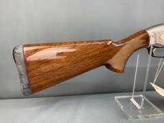 Browning Maxus 12ga Semi-Auto Shotgun w/hard case #2012DU1733