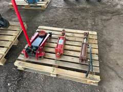 (2) Hydraulic Cylinders & Floor Jack