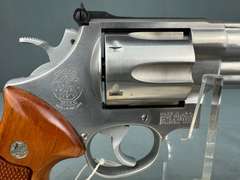 Smith & Wesson 629-1 44Mag Revolver w/box #AYC5910