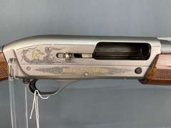 Winchester Super X3 12ga Semi-Auto Shotgun w/hard case #2010DU0700
