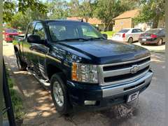 2009 Chevy Silverado Z71 4x4 Pickup Truck