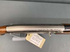 Browning Maxus 12ga Semi-Auto Shotgun w/hard case #2012DU1733