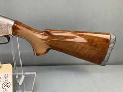 Browning Maxus 12ga Semi-Auto Shotgun w/hard case #2012DU1733