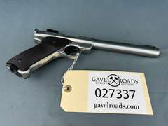Ruger Mark II Target 22LR Semi-Auto Pistol w/hard case #221-41447
