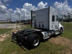2018 Kenworth T680 Semi Truck