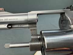 Smith & Wesson 60-15 357Mag Revolver w/hard case #CNV1078