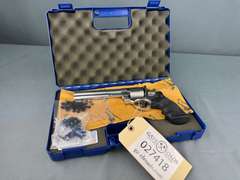 Smith & Wesson 610-2 Classic 10mm Revolver w/hard case #CEK0510
